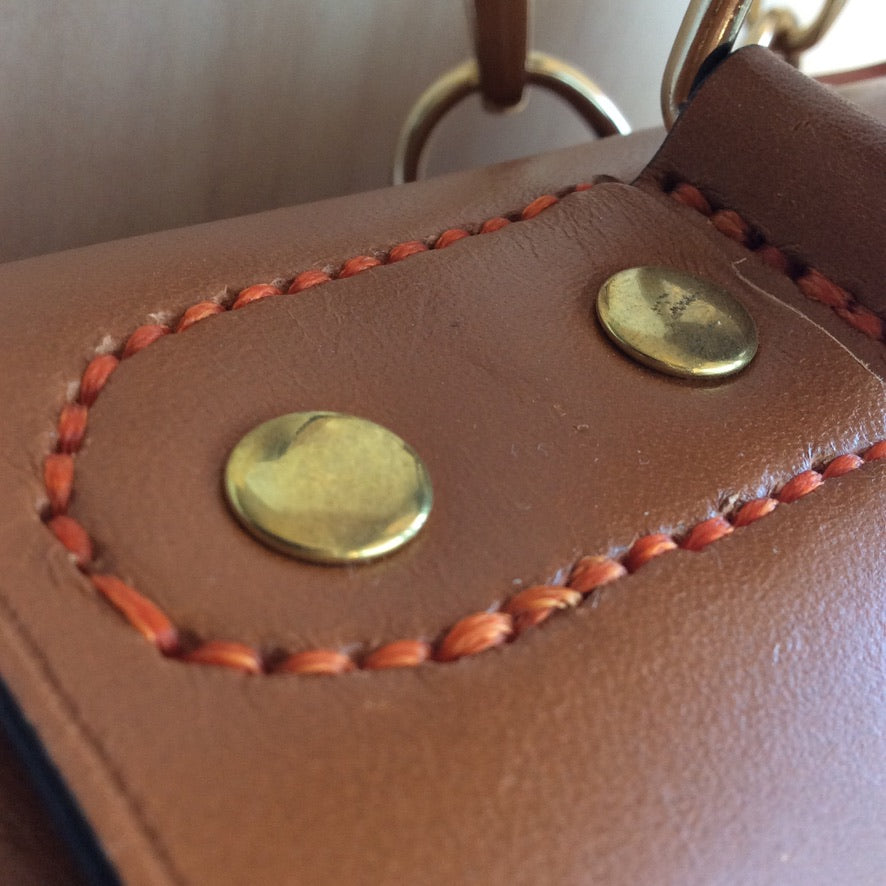 Mochila vintage hecha a mano