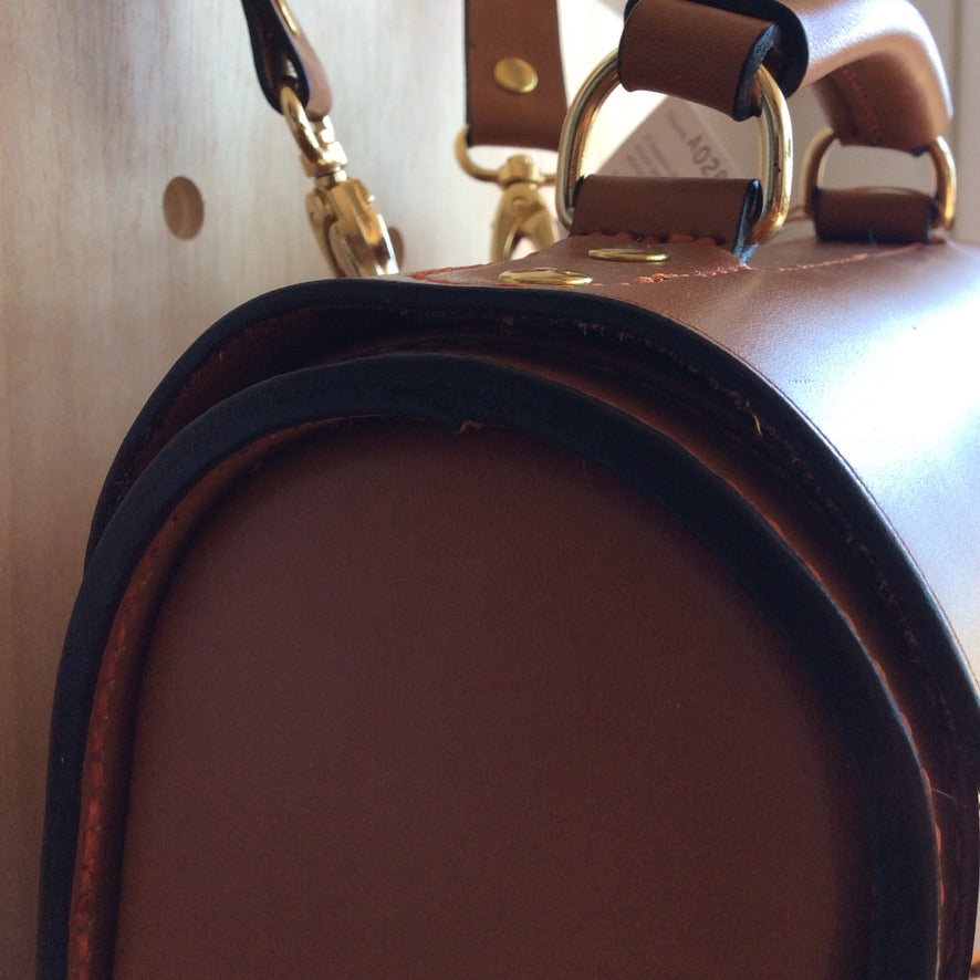 Mochila vintage hecha a mano