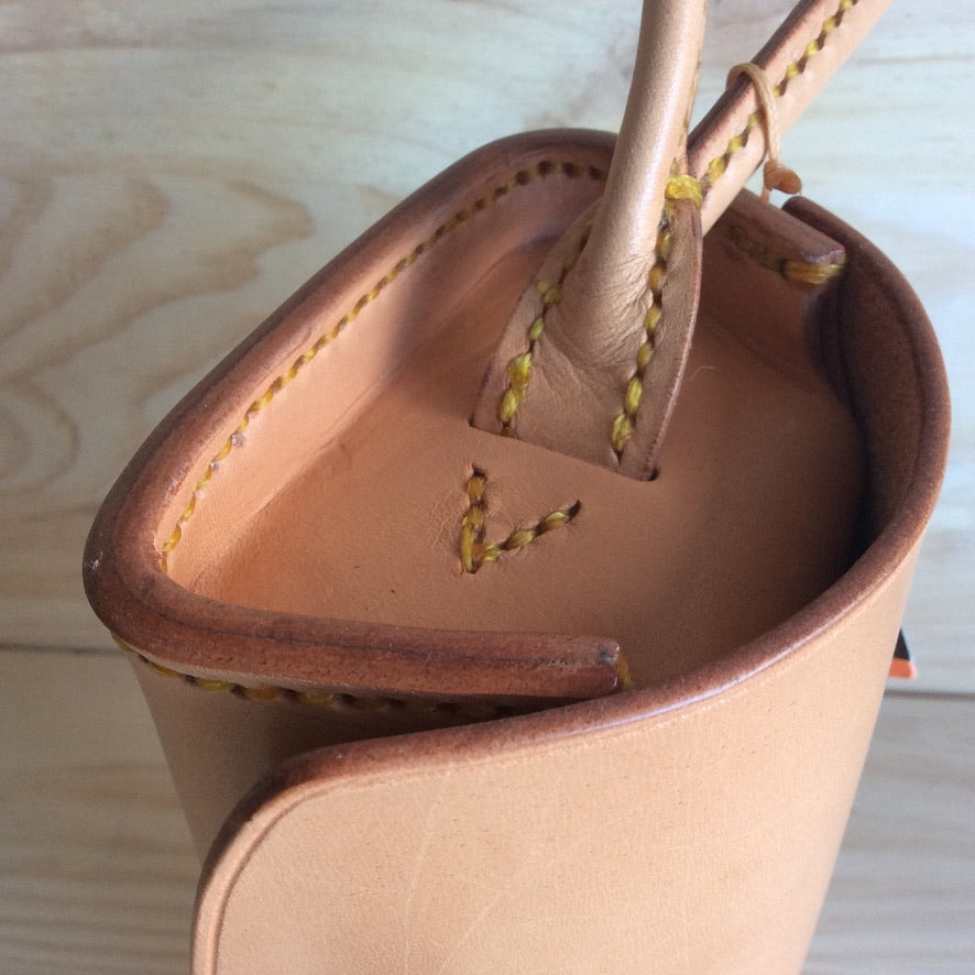 Estuche luxury con cierre de seguridad