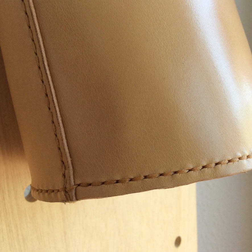 Bolso bombonera cosida a mano