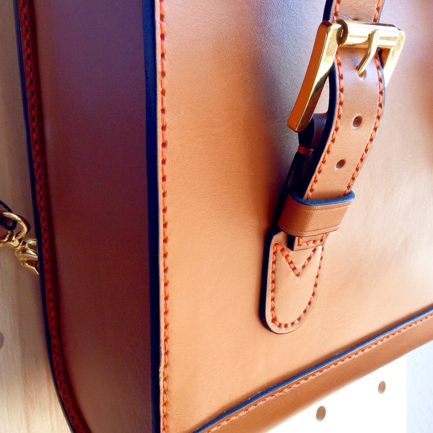 Mochila vintage hecha a mano