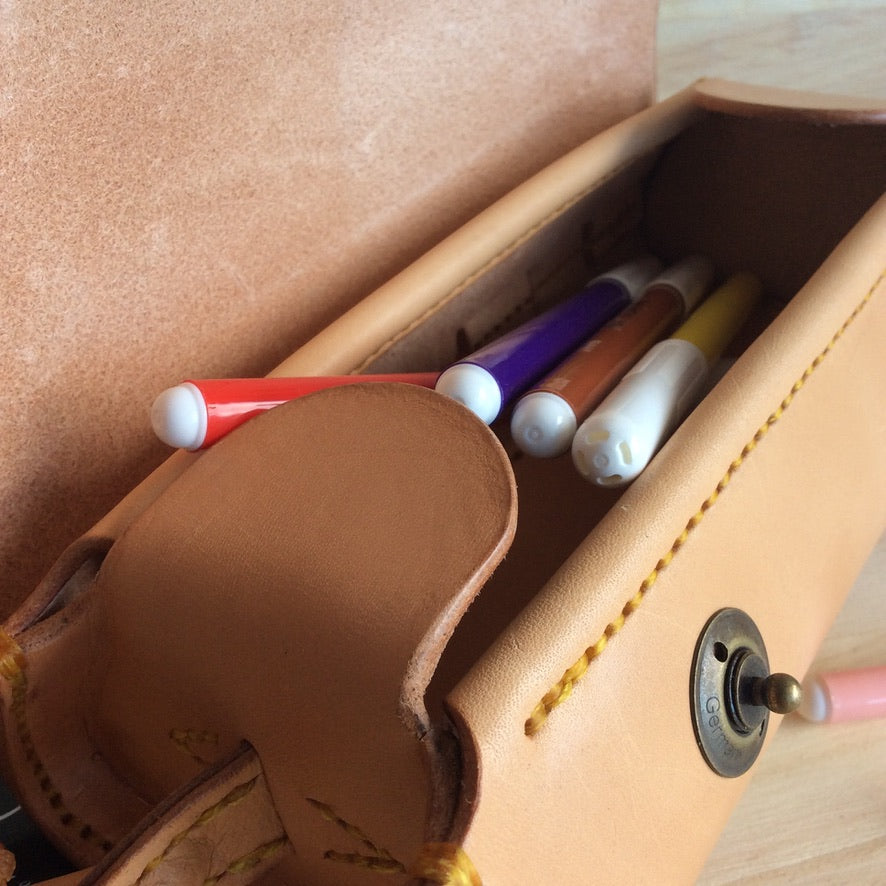 Estuche luxury con cierre de seguridad